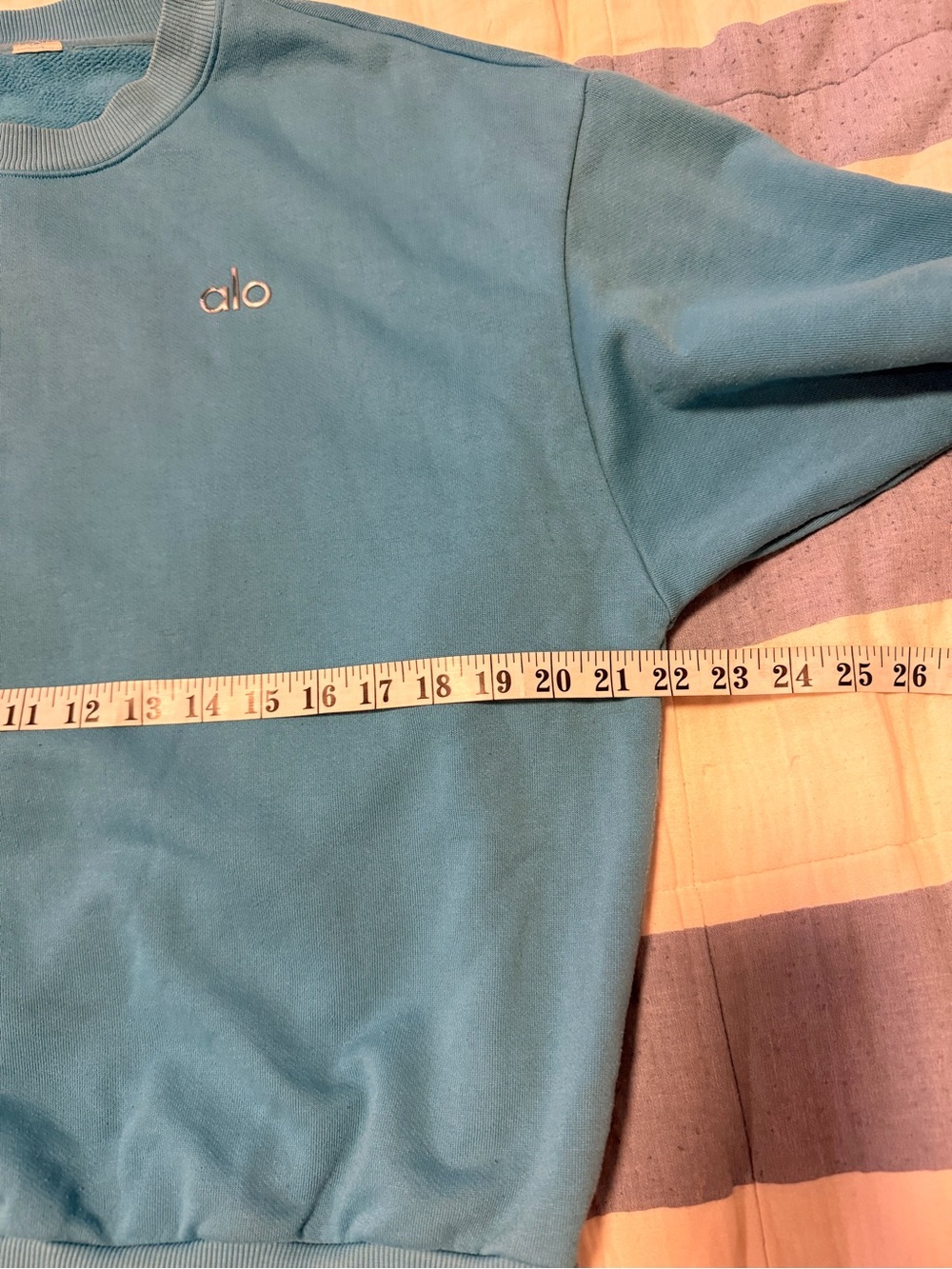 Alo Yoga Accolade Crew
Neck Pullover Blue
Sweatshirt Size M - Picture 4 of 5